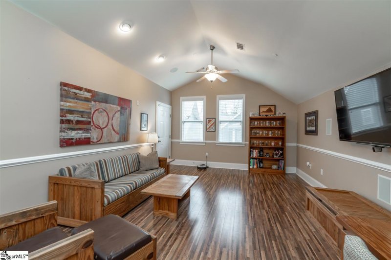 Property image 3 at 204 E Park Avenue, Greenville, SC 29601
