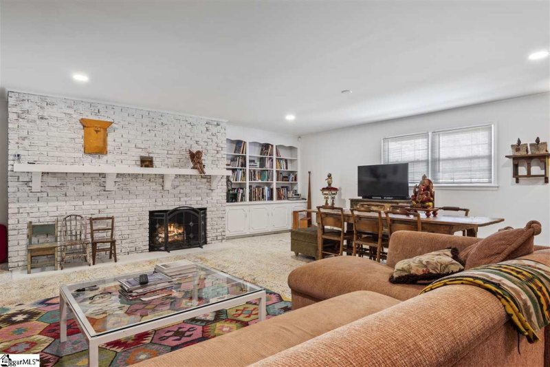 Property image 3 at 104 Stone Lake Drive, Greenville, SC 29609