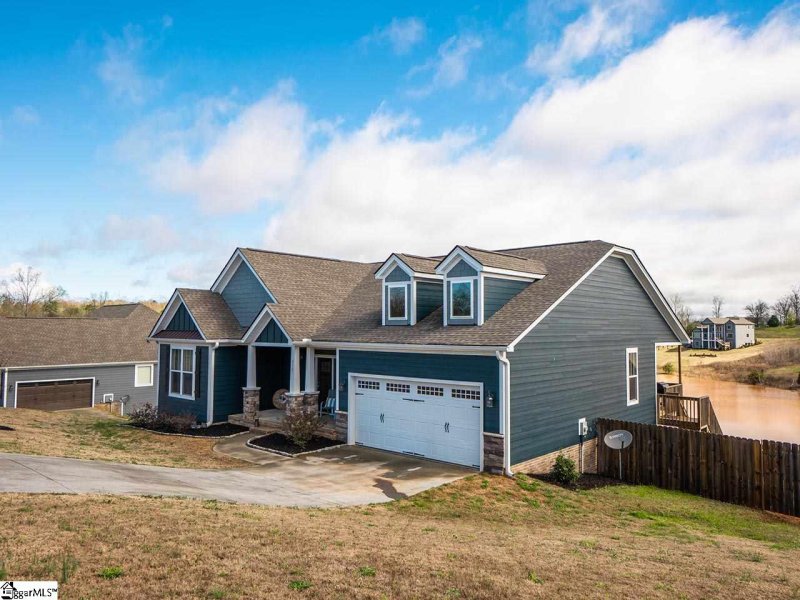 Property image 2 at 977 Garnet Circle, Chesnee, SC 29323-8048