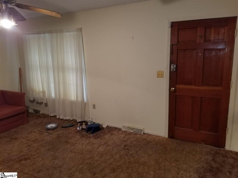 Property image 2 at 114 Kingston Drive, Laurens, SC 29360