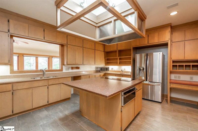 Property image 5 at 175 Foot Hills Road, Greenville, SC 29617