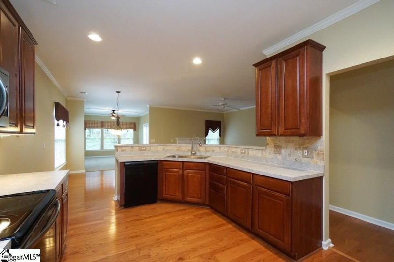 Property image 2 at 11 Arabian Way, Simpsonville, SC 29681