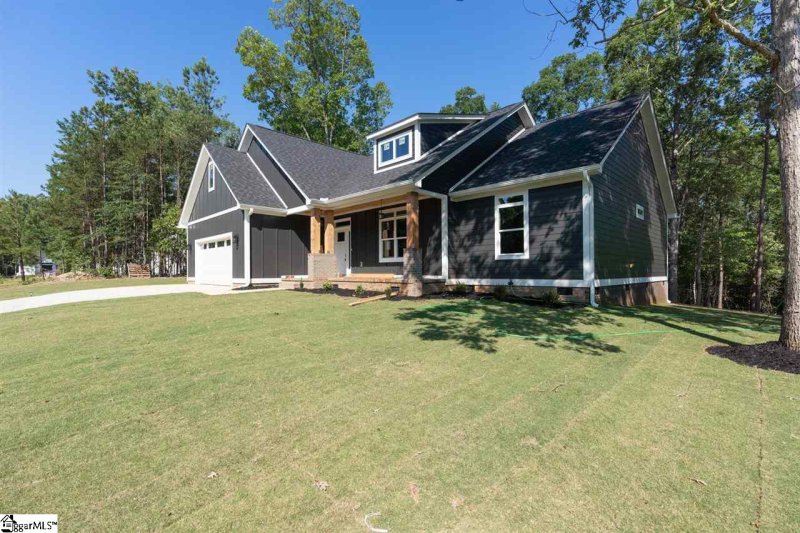Property image 3 at 10 Pine Knot Drive, Pelzer, SC 29669