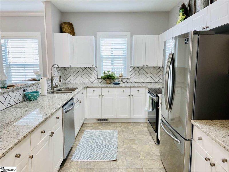 Property image 4 at 15A Oakhurst Avenue, Greenville, SC 29609