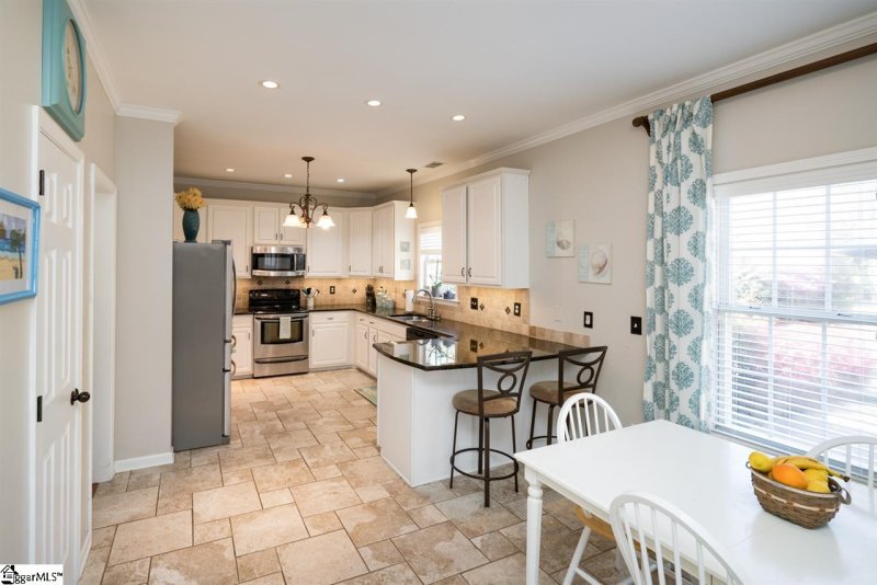 Property image 3 at 200 Roper Meadow Drive, Simpsonville, SC 29681
