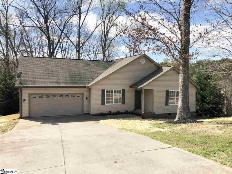 Property image 2 at 139 Pinewood Drive, Greer, SC 29651