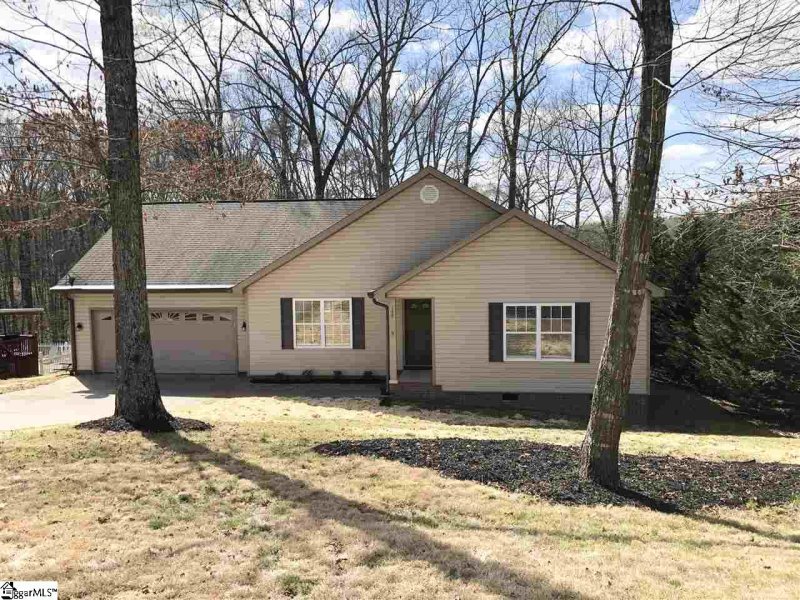 Property image 3 at 139 Pinewood Drive, Greer, SC 29651