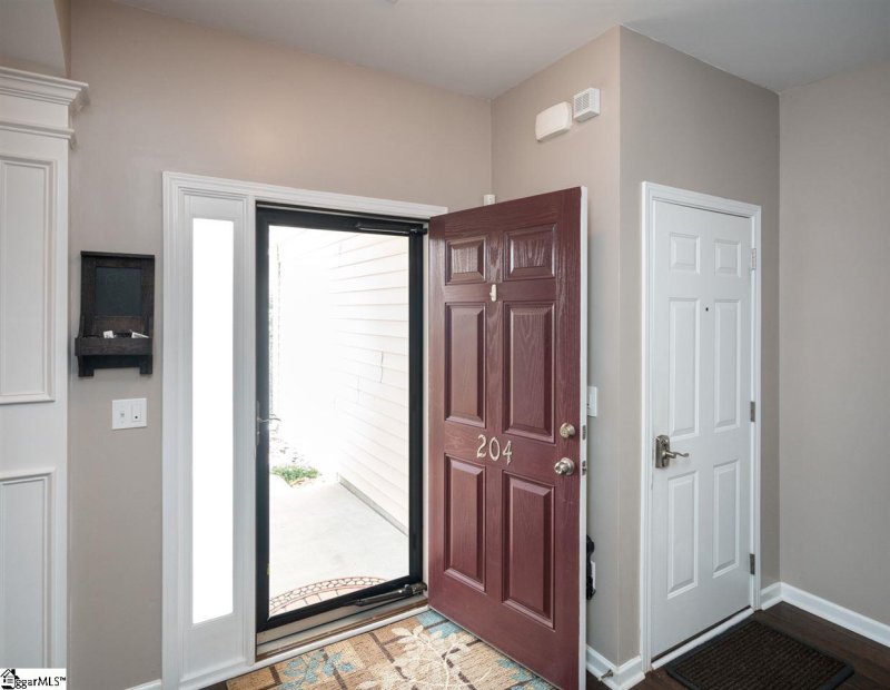 Property image 2 at 204 Horsepen Way, Simpsonville, SC 29681