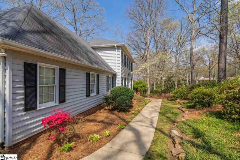 Property image 3 at 203 Winsford Drive, Greenville, SC 29609
