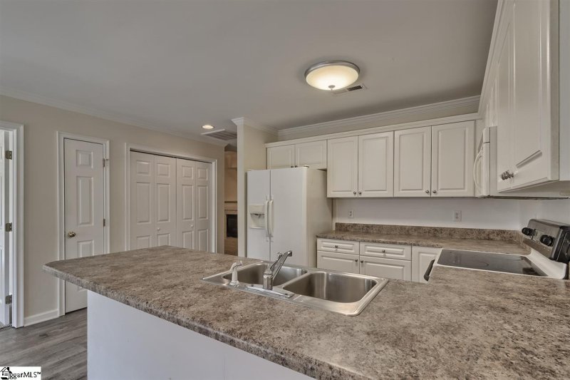 Property image 3 at 103 Challenger Court, Mauldin, SC 29622