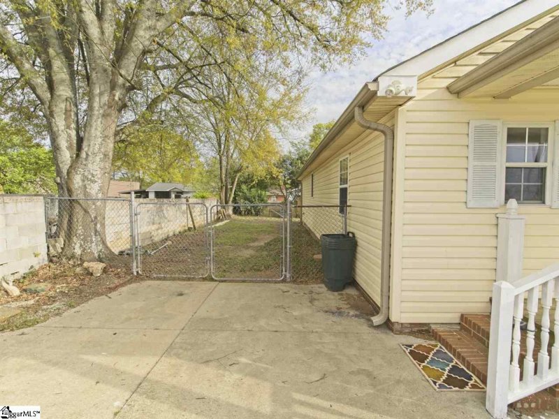 Property image 2 at 1715 Old Easley Bridge Road, Greenville, SC 29611-5378