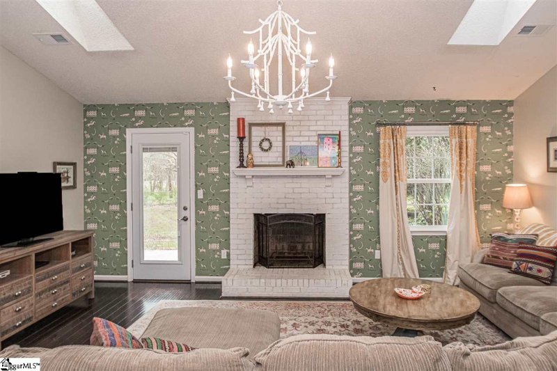 Property image 3 at 6 Ansley Court, Simpsonville, SC 29681