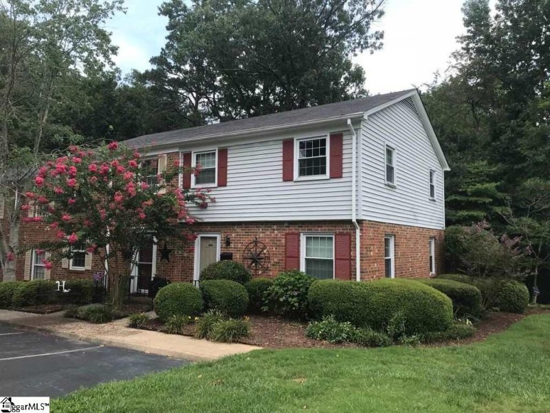 Property image 2 at 815 Edwards Road, Greenville, SC 29615