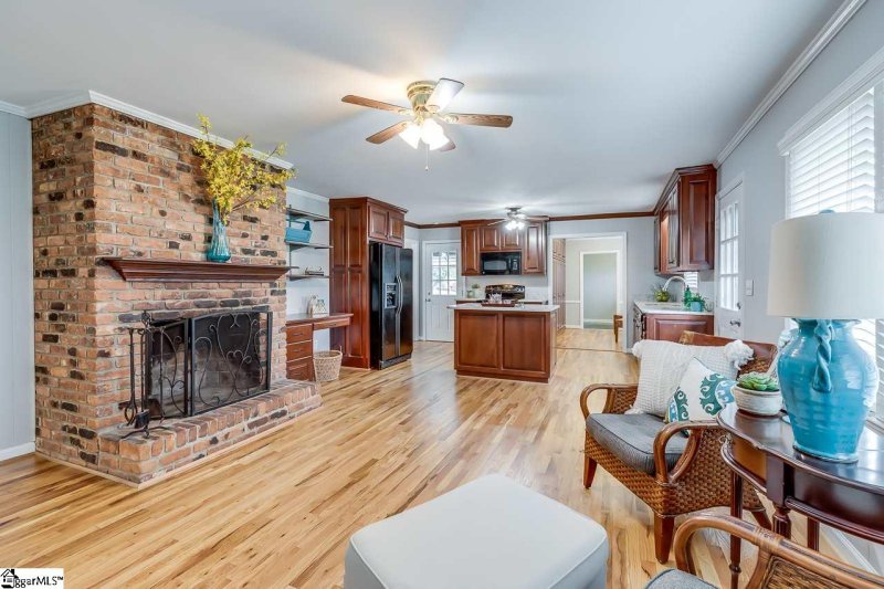 Property image 4 at 405 Kensington Road, Taylors, SC 29685