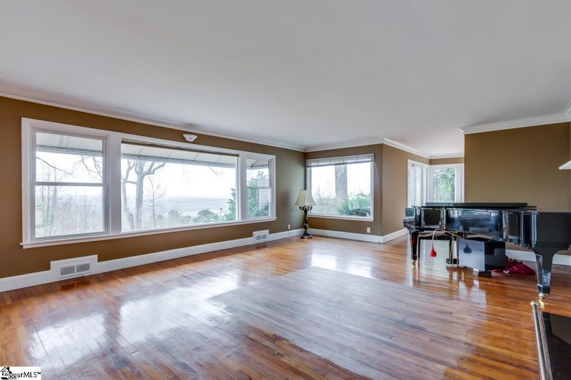 Property image 5 at 1027 Altamont Road, Greenville, SC 29609