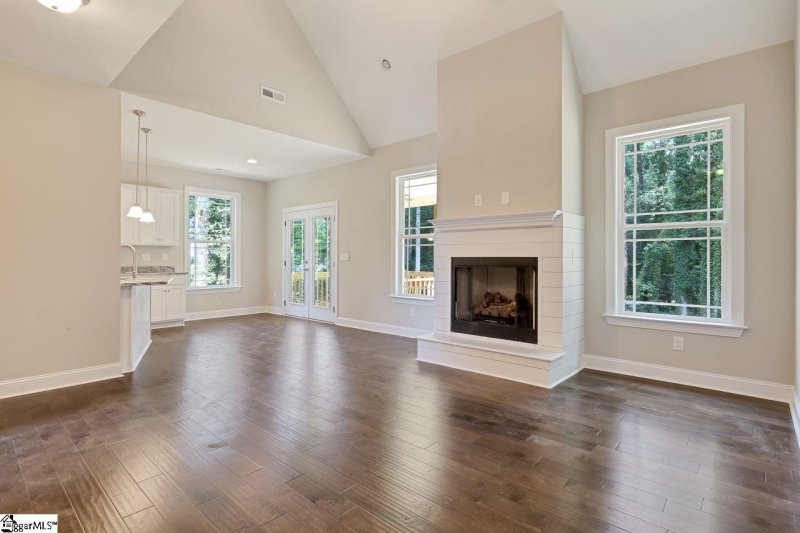 Property image 4 at 8 Spur Drive, Travelers Rest, SC 29690