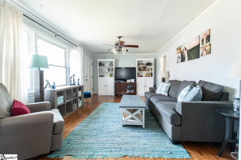 Property image 3 at 102 Longwood Drive, Taylors, SC 29687