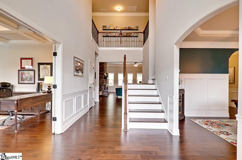 Property image 3 at 309 Tuxedo Lane, Greer, SC 29651-2326