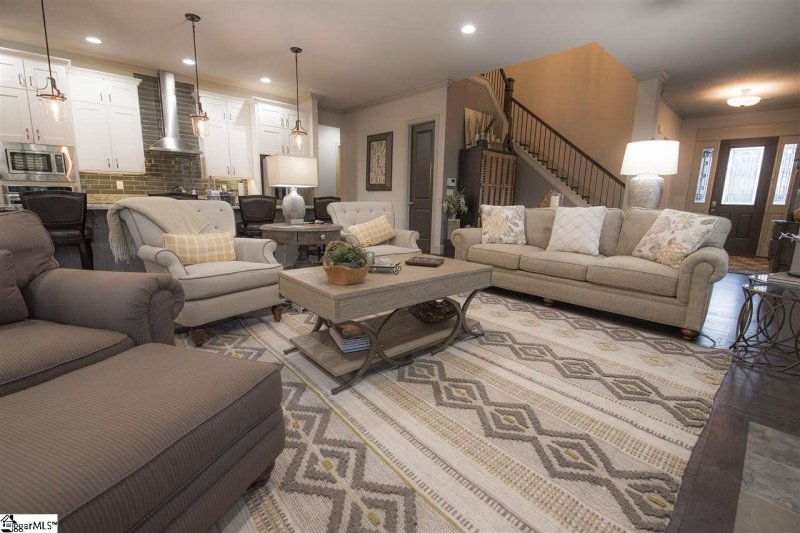 Property image 3 at 24 Vinton Drive, Greer, SC 29651