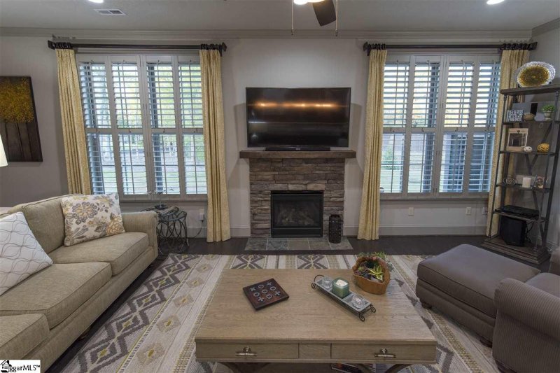 Property image 4 at 24 Vinton Drive, Greer, SC 29651