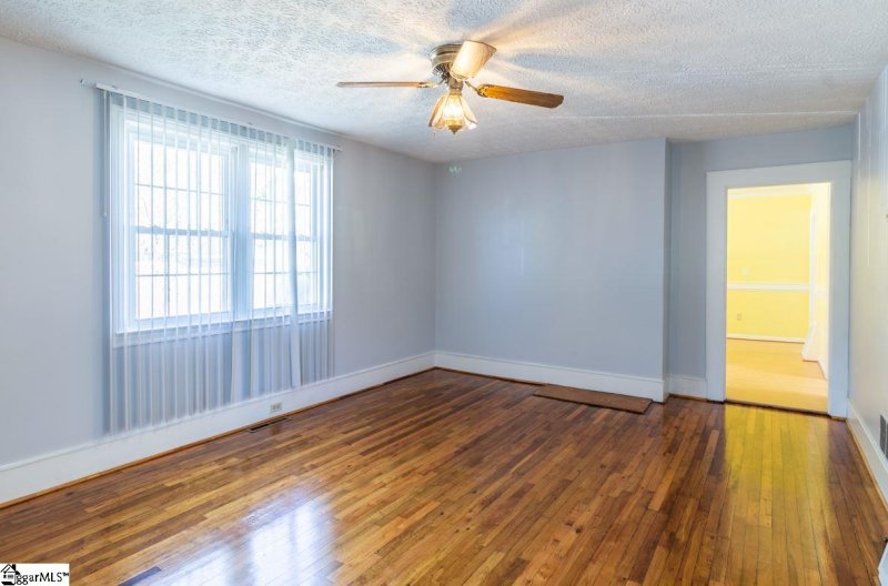 Property image 2 at 201 Arial Street, Easley, SC 29640