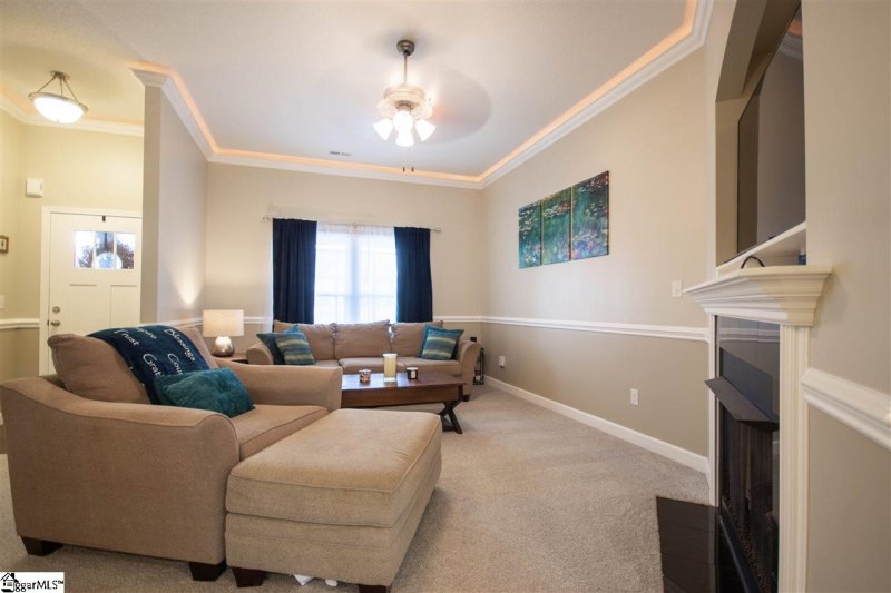 Property image 3 at 330 N TIMM CREEK Avenue, Roebuck, SC 29376