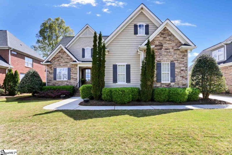 Property image 2 at 211 Benjamine Perry Court, Simpsonville, SC 29681