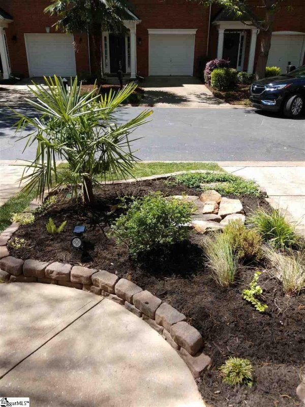 Property image 3 at 709 Calle Place, Greenville, SC 29607