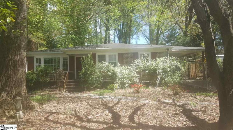 Property image 2 at 204 Piedmont Park Road, Greenville, SC 29609