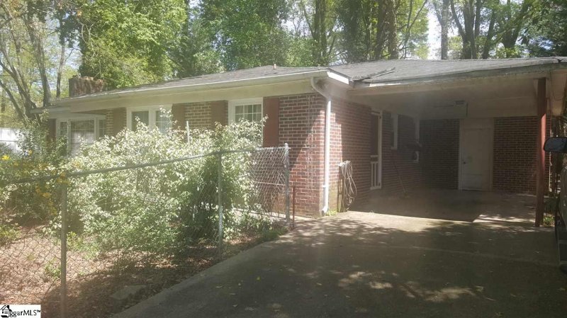 Property image 3 at 204 Piedmont Park Road, Greenville, SC 29609