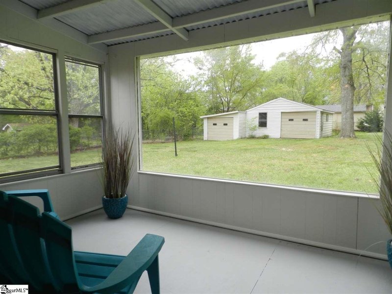 Property image 5 at 16 Tiffany Drive, Taylors, SC 29687