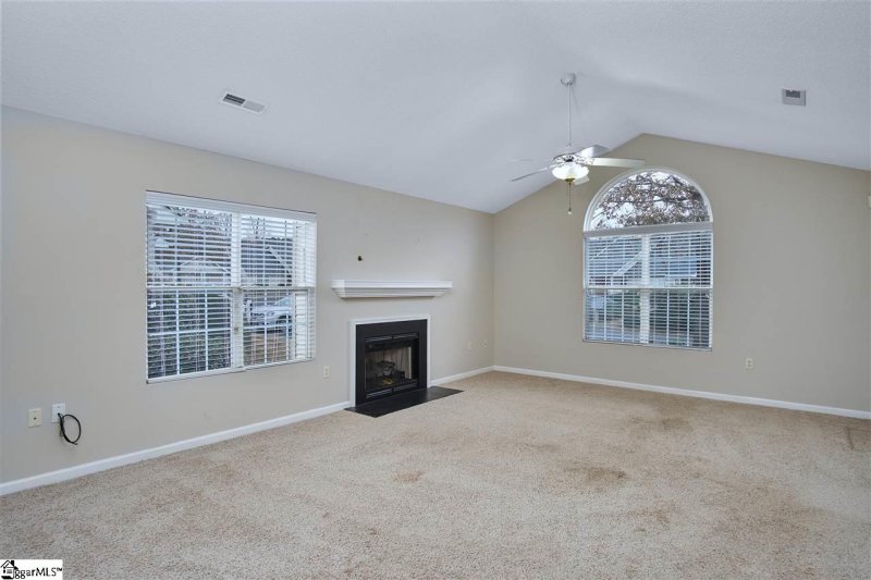 Property image 5 at 7 Creekbend Court, Simpsonville, SC 29681