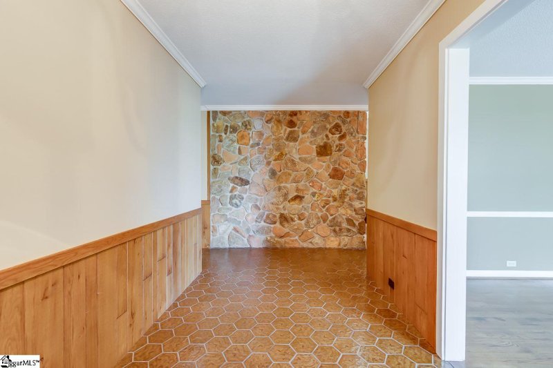 Property image 4 at 400 Bella Vista Drive, Easley, SC 29640
