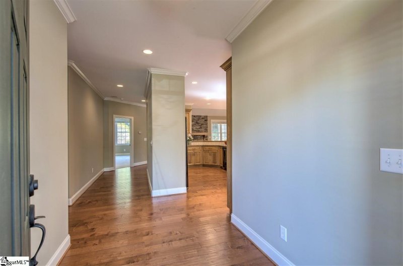 Property image 4 at 102 Capertree Court, Greenville, SC 29615