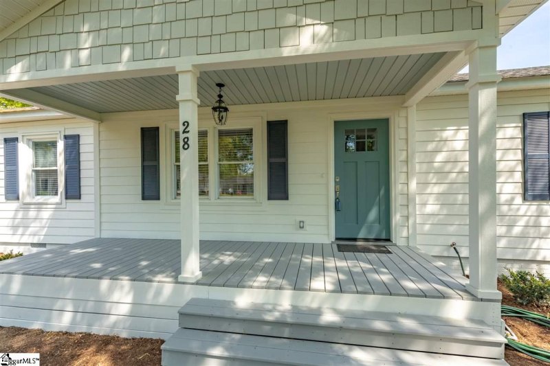 Property image 2 at 28 Brentwood Drive, Greenville, SC 29609