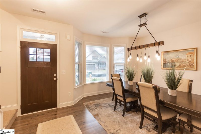 Property image 3 at 110 CREEKLAND Way, Taylors, SC 29687