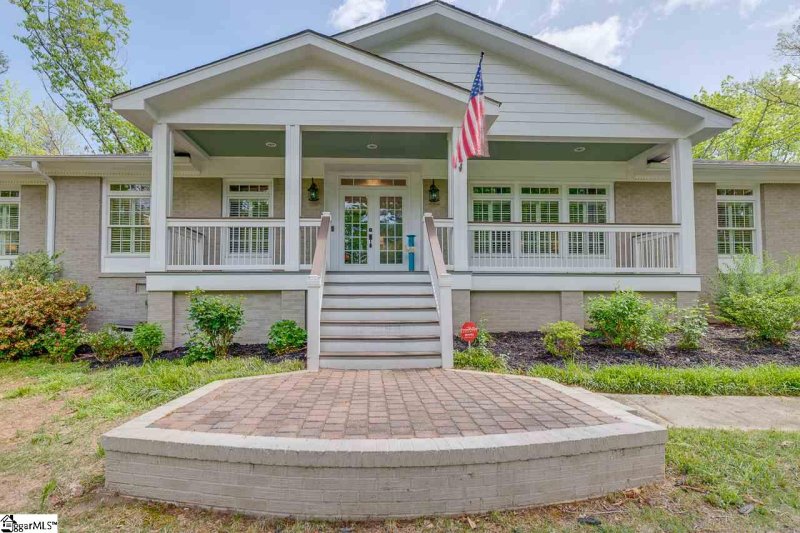 Property image 2 at 10 Terramont Drive, Greenville, SC 29615