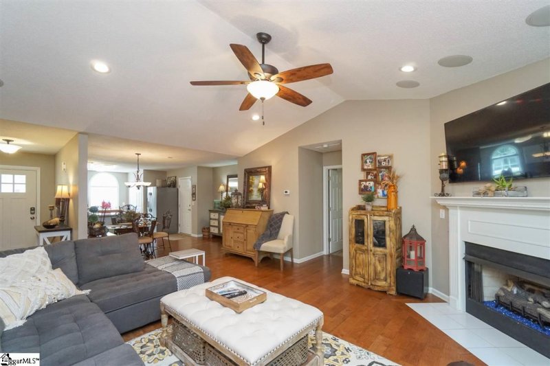 Property image 2 at 506 Waxford Way, Simpsonville, SC 29681