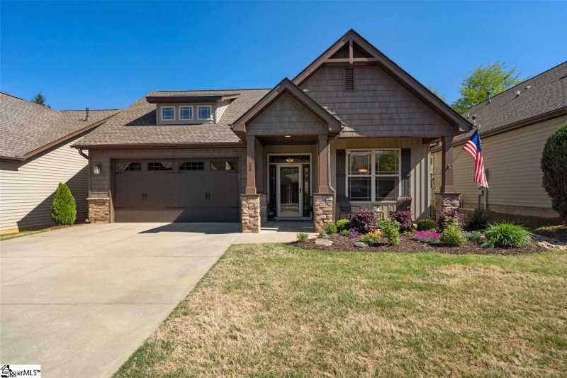 Property image 2 at 26 Dolerite Drive, Taylors, SC 29687