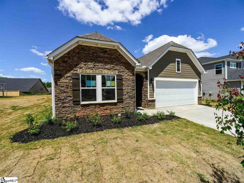 Property image 2 at 238 Delbourne Lane, Greer, SC 29651