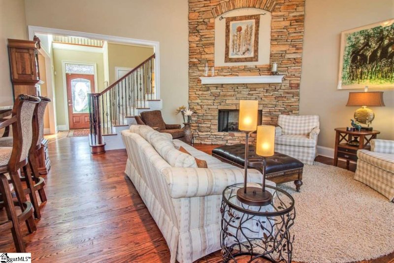 Property image 3 at 502 Walnut Cove, Seneca, SC 29672