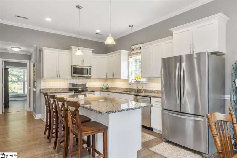 Property image 2 at 403 Sunset Pointe Drive, Lyman, SC 29365