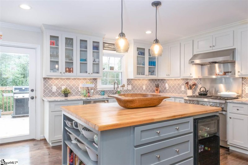 Property image 4 at 5 Merrifield Place, Greenville, SC 29615