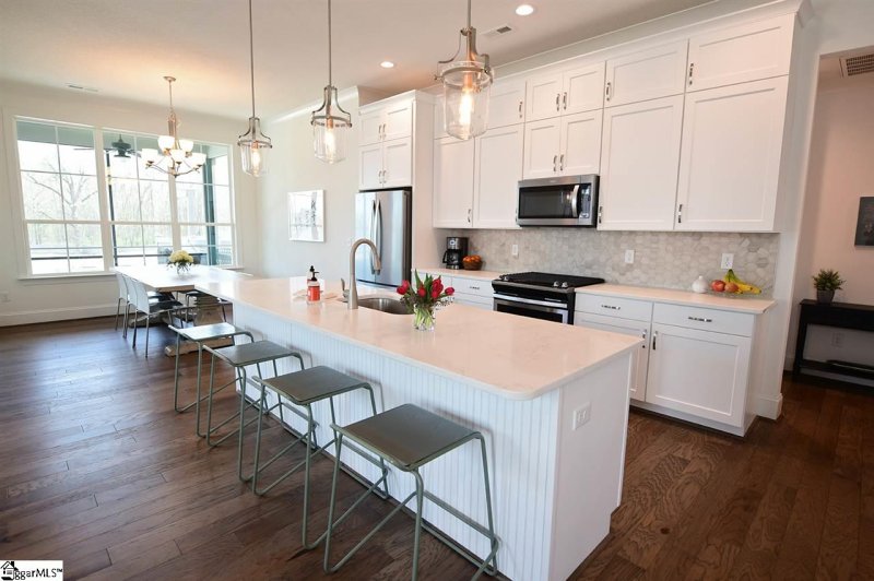 Property image 5 at 6 Havercroft Lane, Greenville, SC 29615