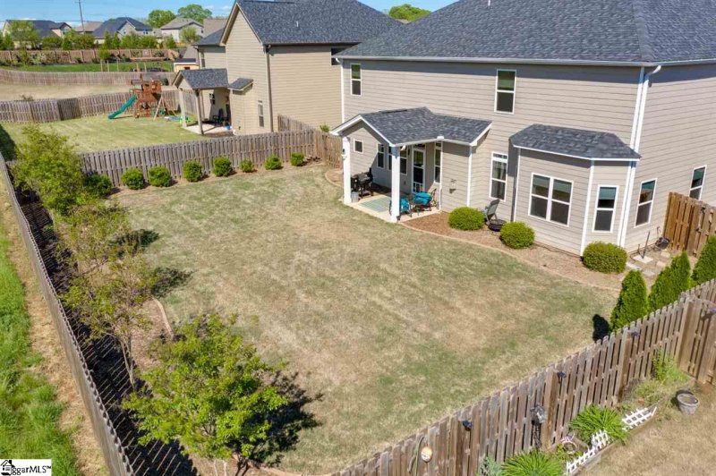 Property image 3 at 324 Stoneleigh Road, Simpsonville, SC 29681