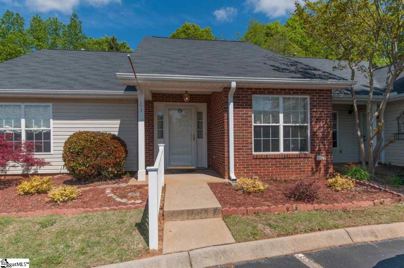 Property image 2 at 303 Woodruff Park Lane, Simpsonville, SC 29681