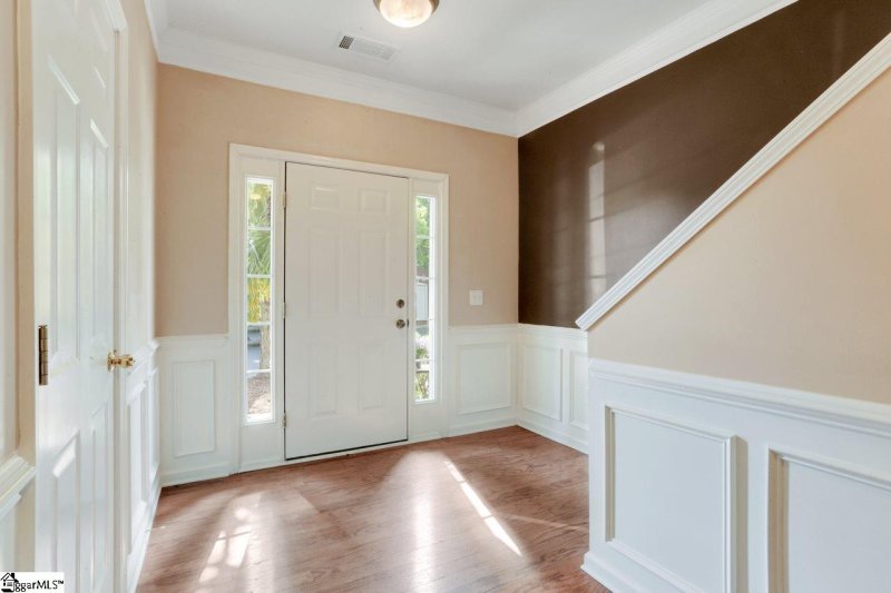 Property image 3 at 810 Giverny Court, Greenville, SC 29607