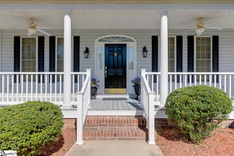 Property image 3 at 101 Saddle Ridge Court, Taylors, SC 29687