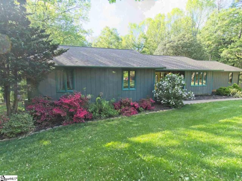 Property image 3 at 114 Cambridge Court, Easley, SC 29642-3402