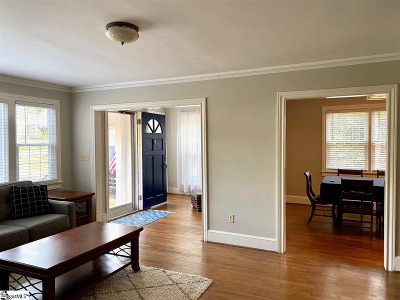 Property image 3 at 11 Cool Springs Drive, Greenville, SC 29609-3919